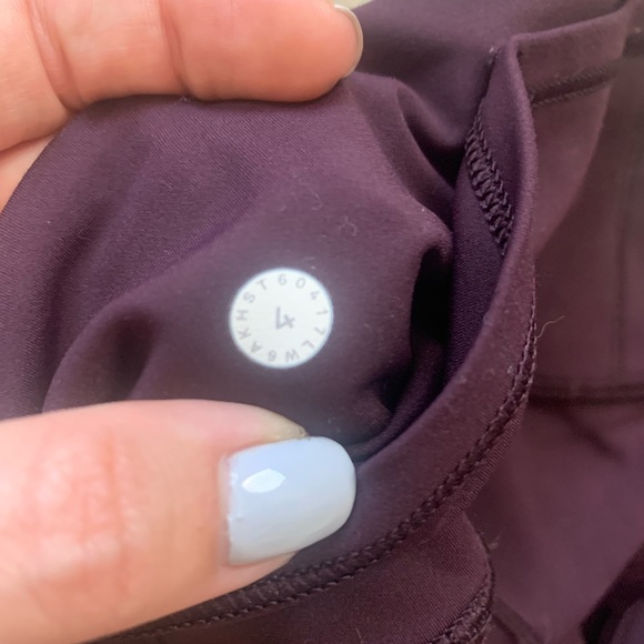 Deep Purple lululemon crops - good condition - Picture 2 of 3
